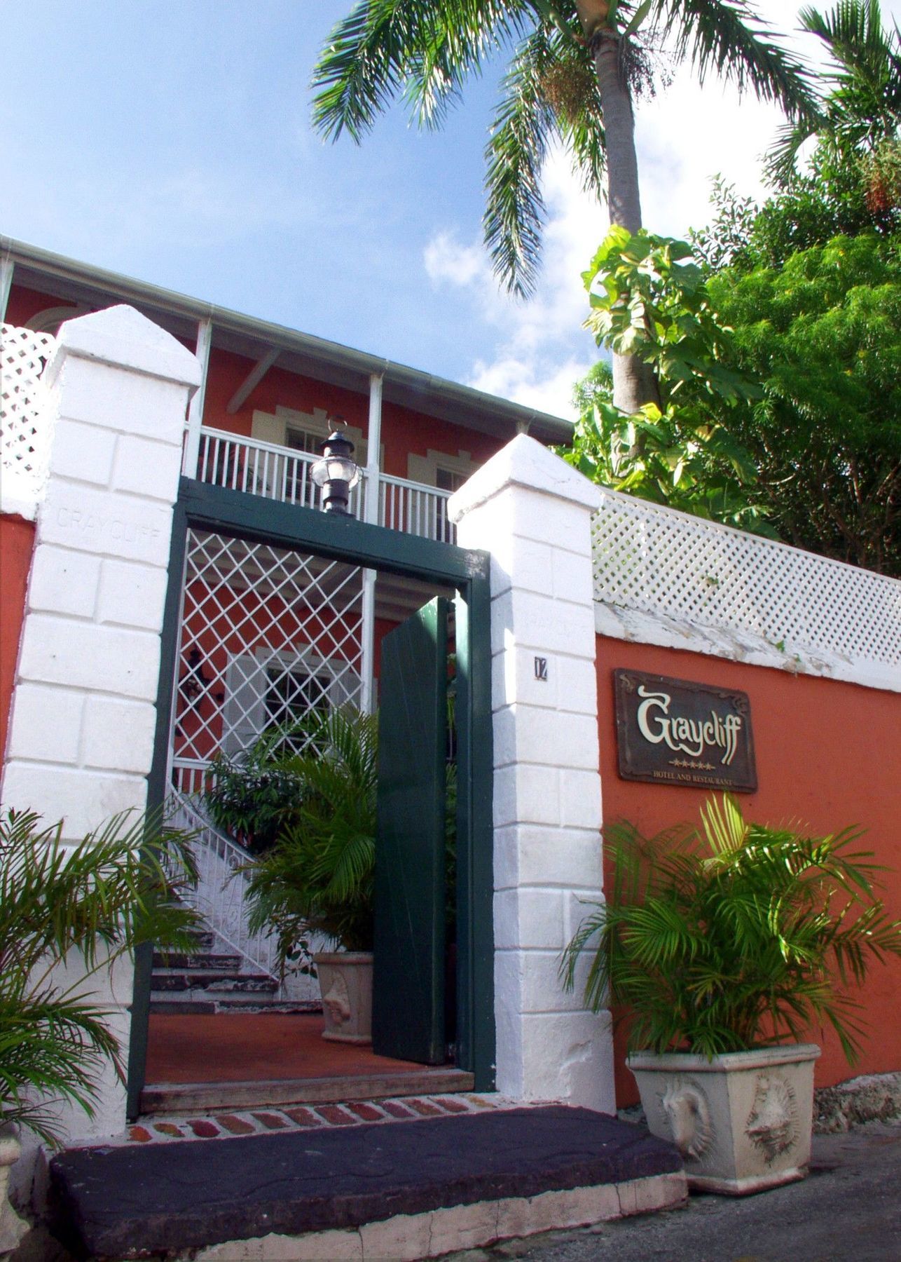 Graycliff Hotel Nassau Exterior photo